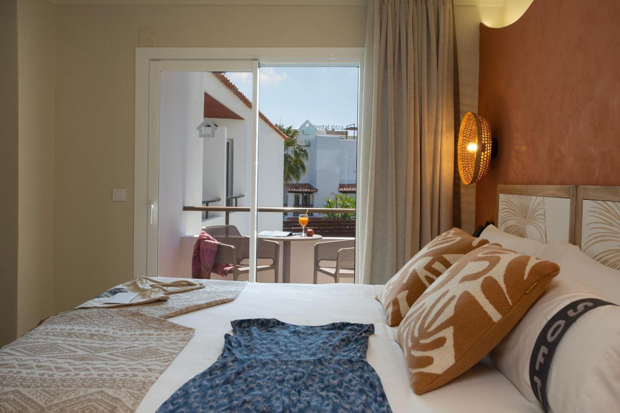 Casual Bahia Ibiza Hotel San Antonio  Exterior photo